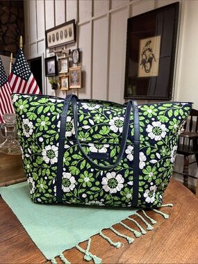 Vera Bradley Trimmed Traveler Tote in Retired Lucky You Pattern